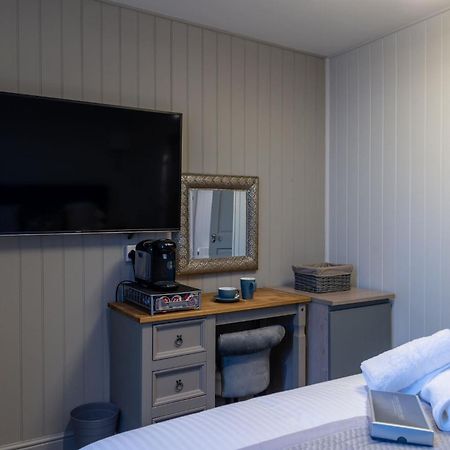 The Three Crowns B&B Plymouth Bilik gambar