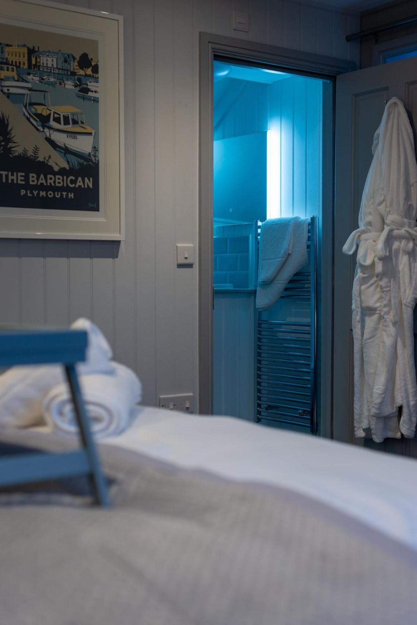 The Three Crowns B&B Plymouth Bilik gambar