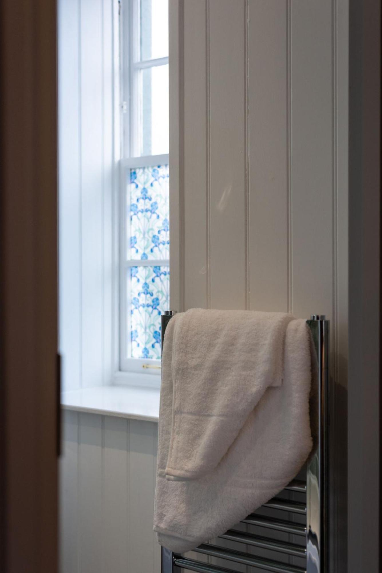 The Three Crowns B&B Plymouth Bilik gambar