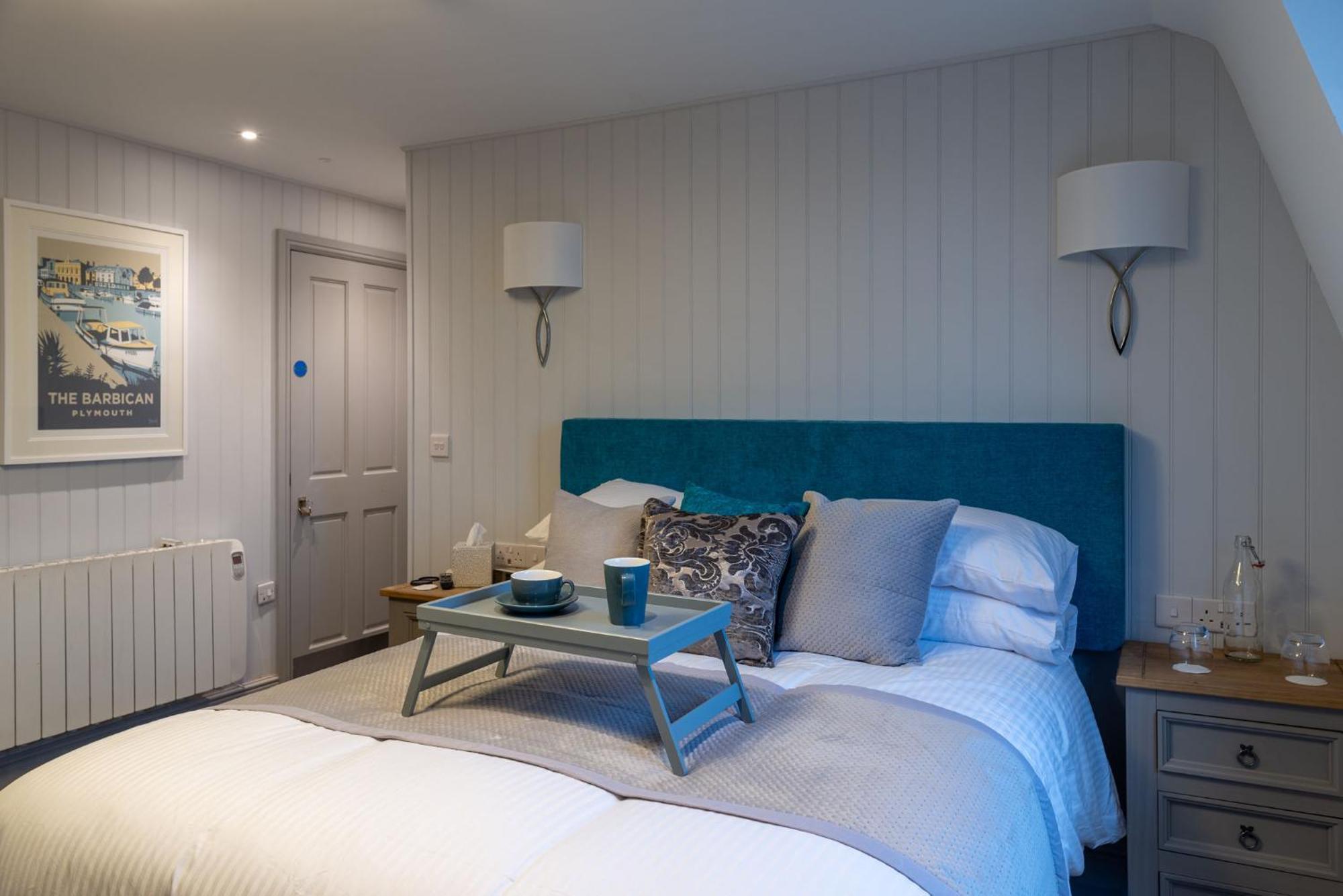 The Three Crowns B&B Plymouth Bilik gambar